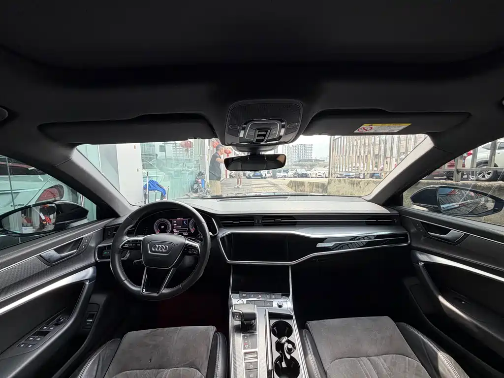 Audi A6L 2020