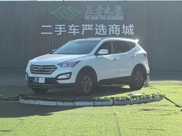 Hyundai Santa Fe 2013
