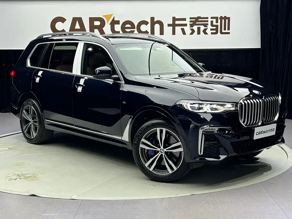 BMW X7 2021