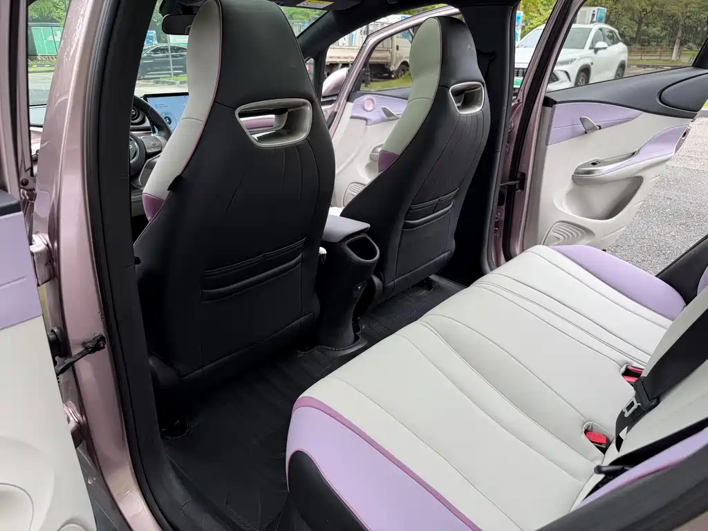 BYD Dolphin 2022 — фото 10