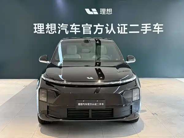 Li Auto L6 2025