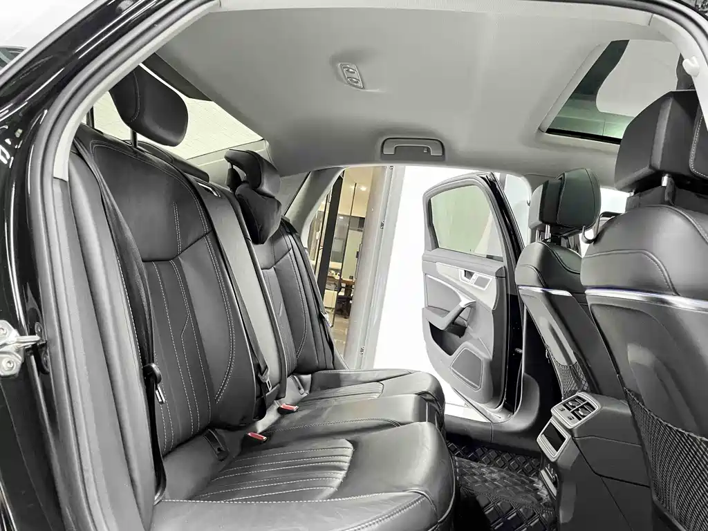 Audi A6L 2023