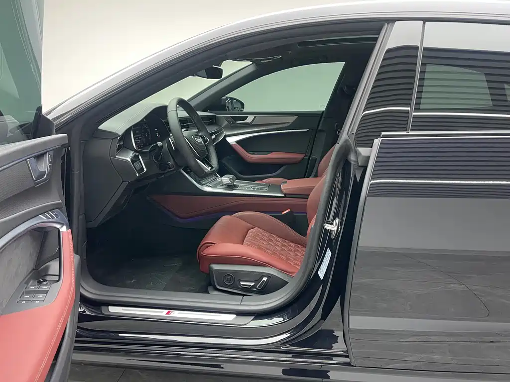 Audi A7L 2025 — фото 16
