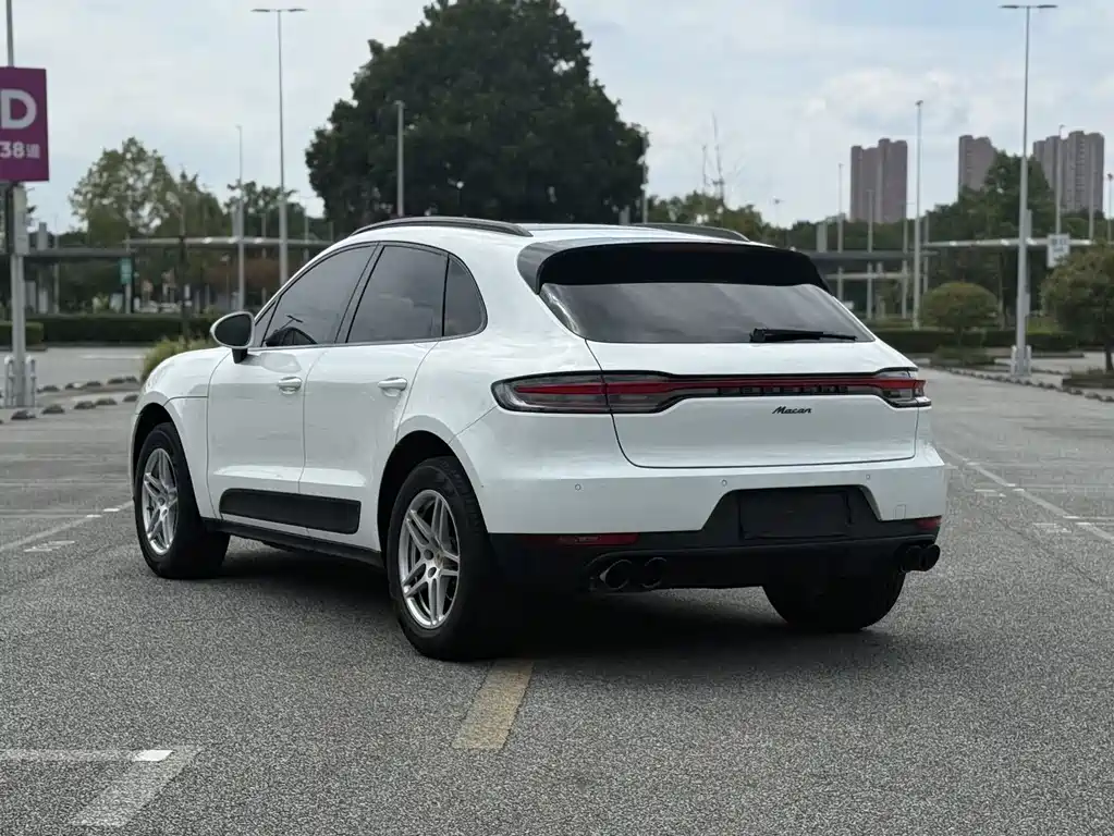 Porsche Macan 2021 — фото 7