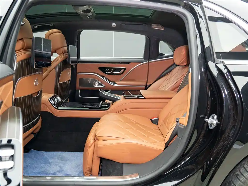 Mercedes-Benz S-Class 2023 — фото 11