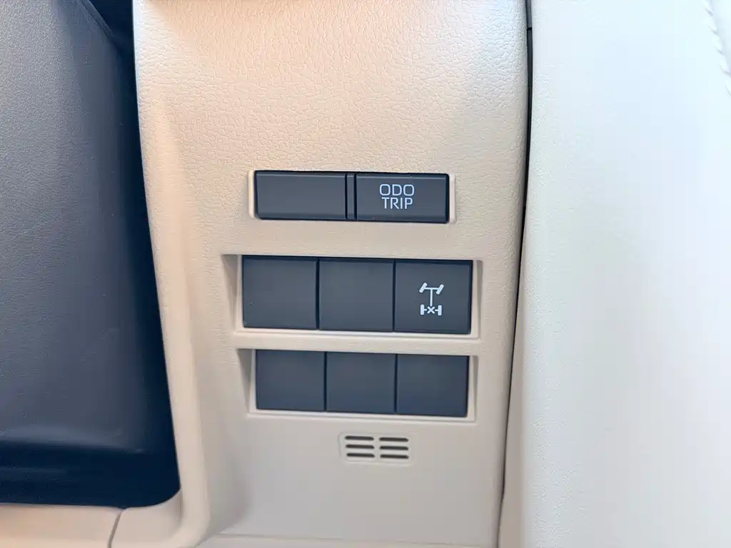 Toyota Land Cruiser 2025 — фото 10