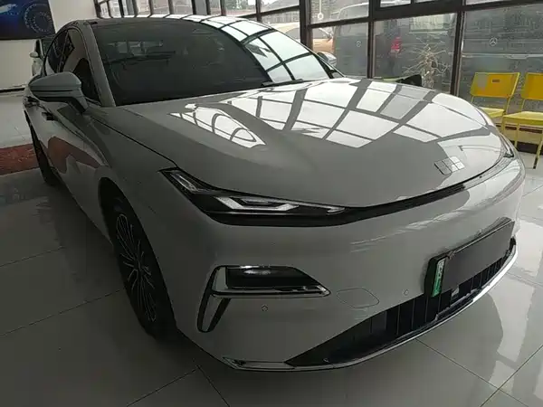Geely Galaxy Starshine 8 2025