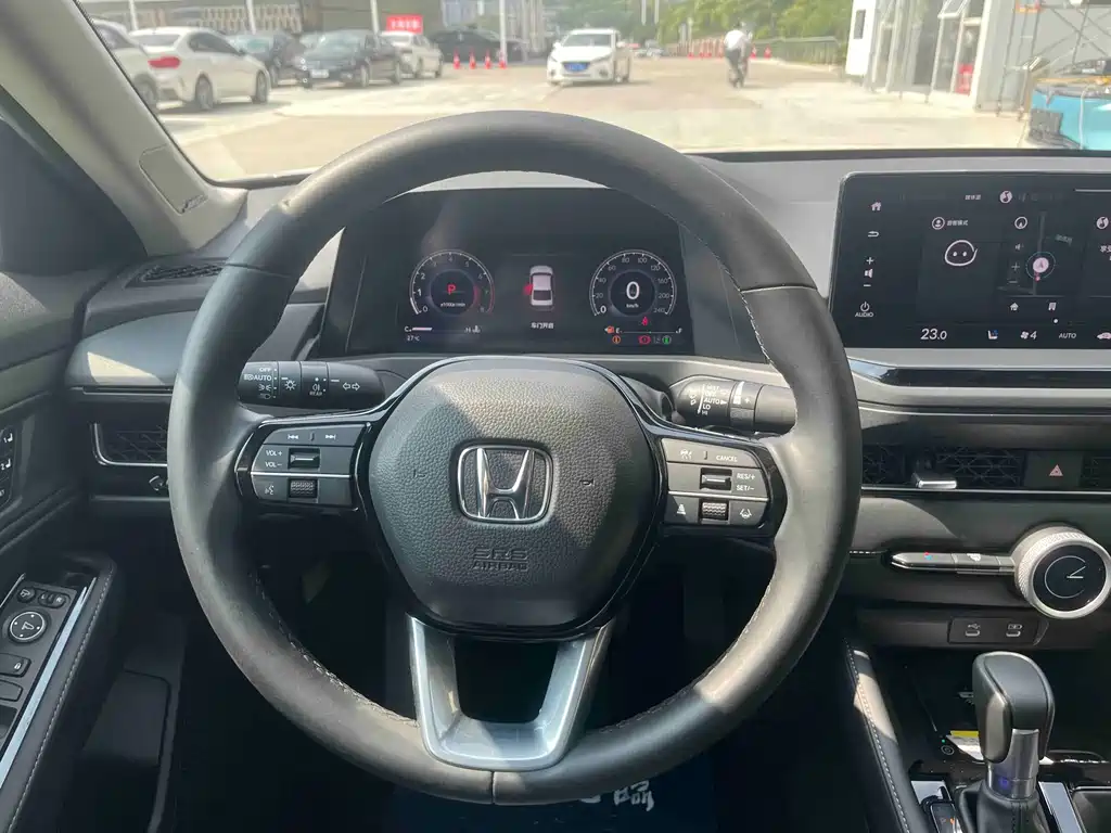 Honda Inspire — фото 12