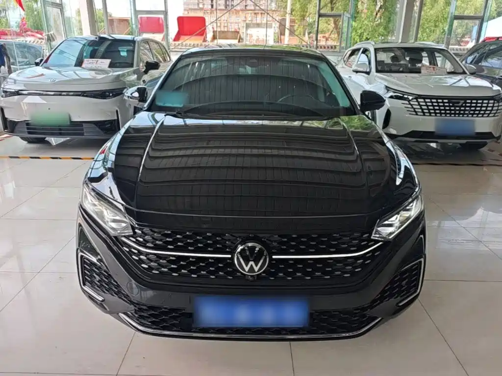 Volkswagen Passat 2023