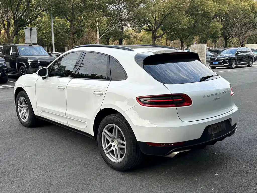 Porsche Macan 2015 — фото 20
