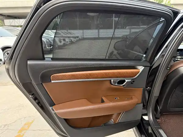 Volvo S90 2019