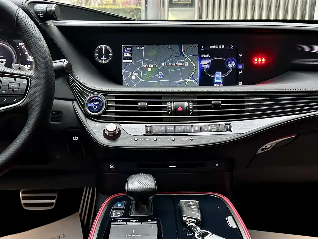 Lexus LS 2018 — фото 10