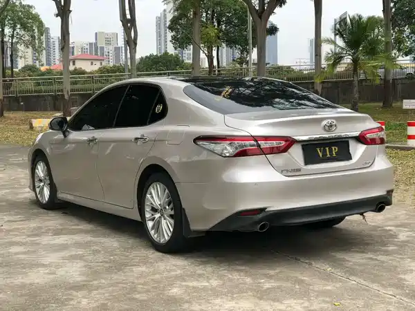 Toyota Camry 2019