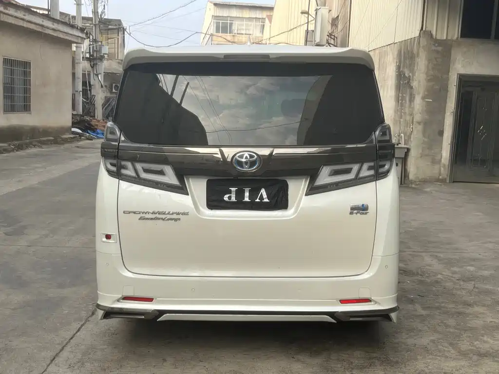 Toyota Vellfire 2023