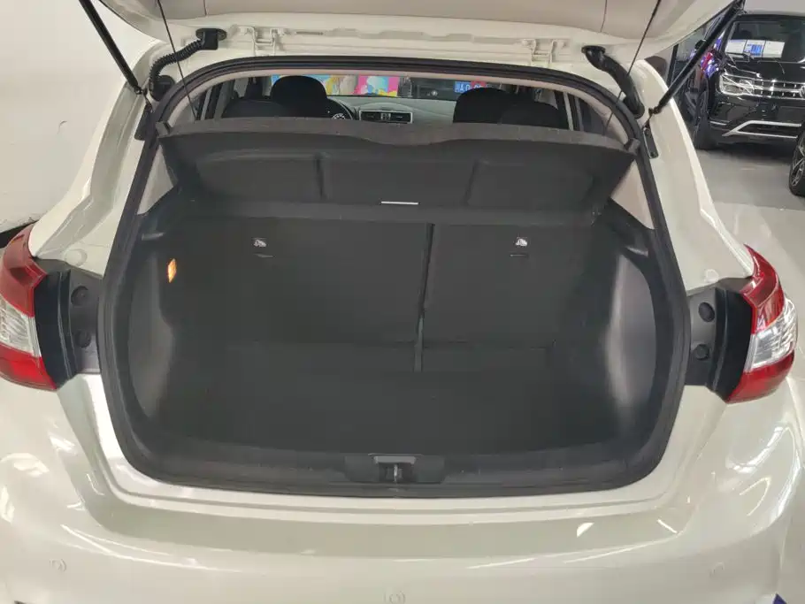 Nissan Tiida 2019