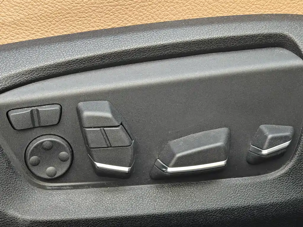 BMW 7 Series 2013 — фото 14