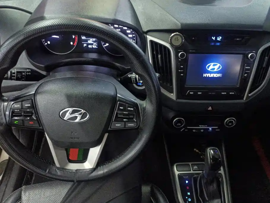 Hyundai ix25 2014 — фото 12