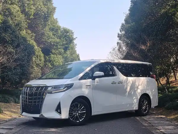 Toyota Alphard 2021
