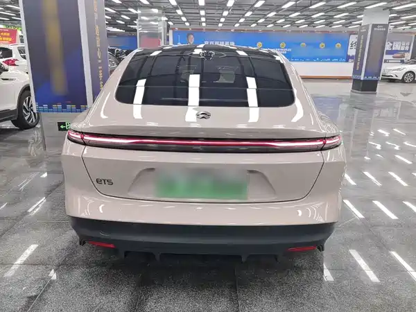 NIO ET5 2023