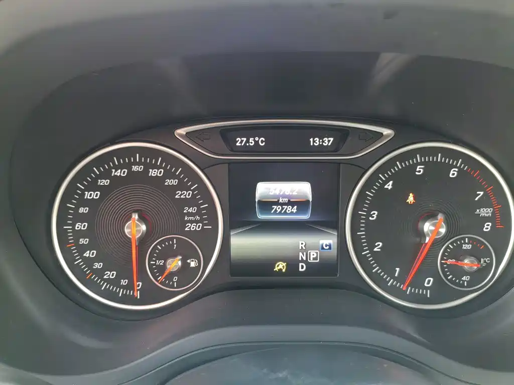 Mercedes-Benz B-Class 2016 — фото 12