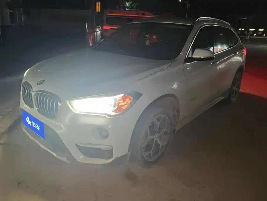 BMW X1 2016 — фото 1