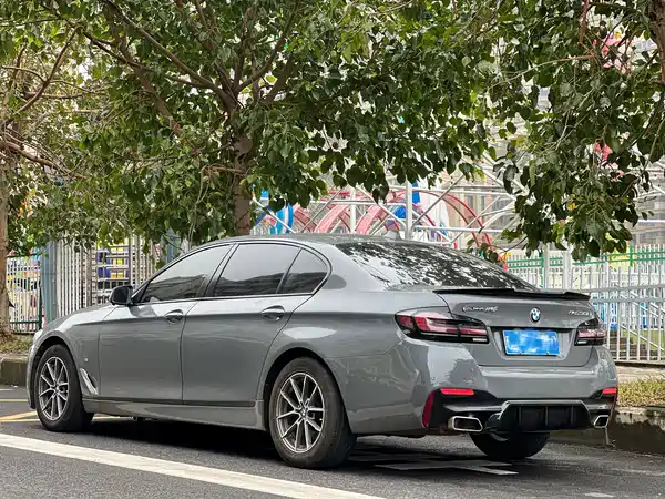BMW 5 Series 2011
