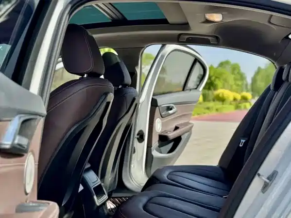BMW 1 Series 2023