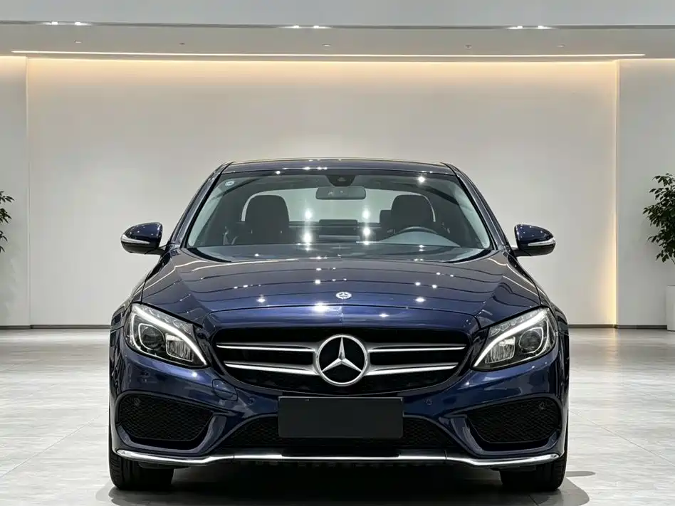 Mercedes-Benz C-Class 2018