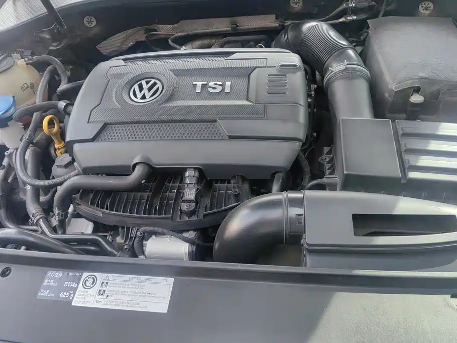 Volkswagen Passat 2017 — фото 10