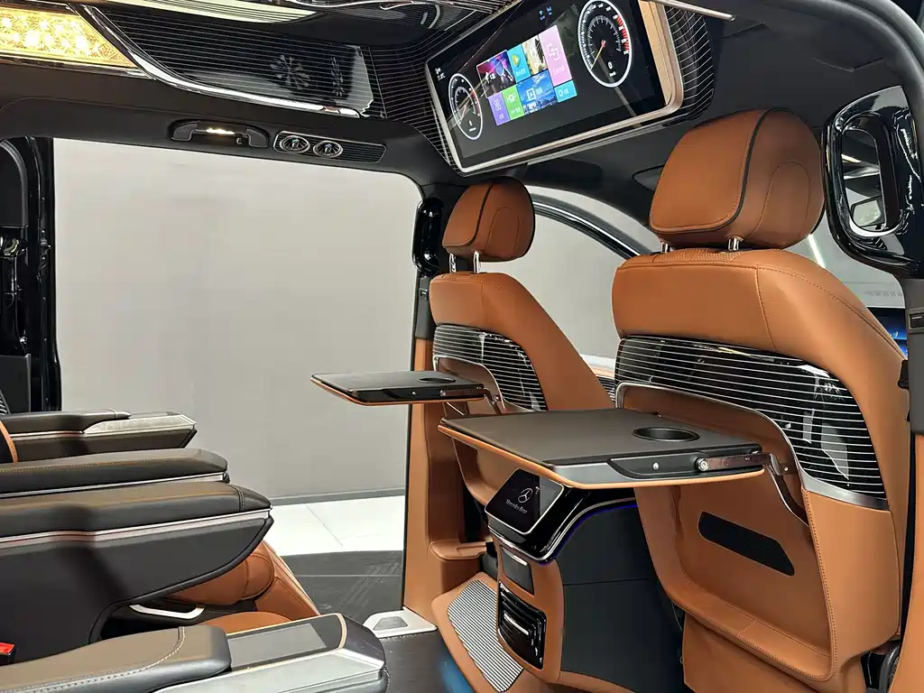 Mercedes-Benz Vito 2023 — фото 10
