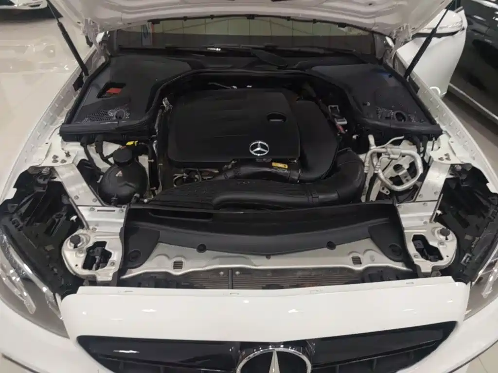 Mercedes-Benz E-Class 2020 — фото 20