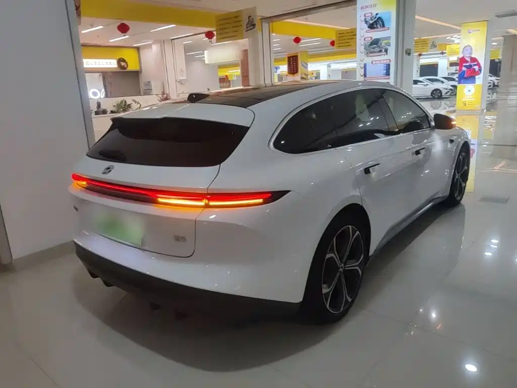 NIO ET5T 2024