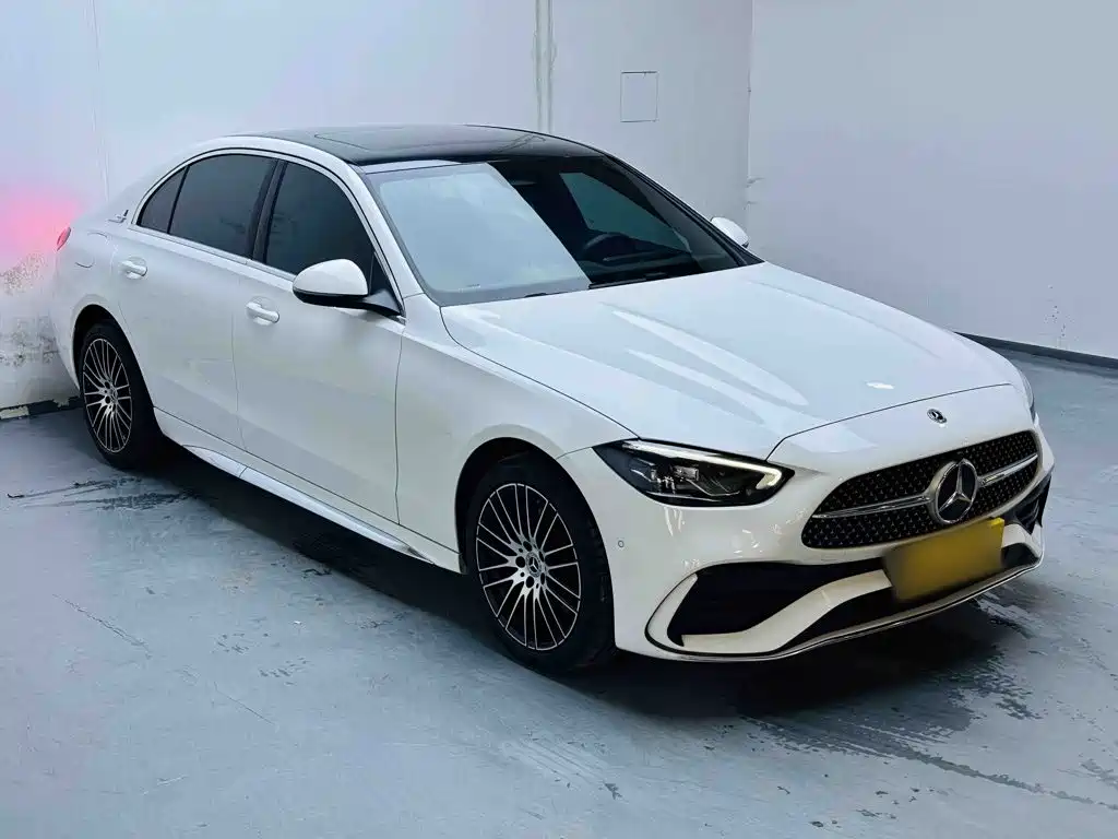 Mercedes-Benz C-Class 2024