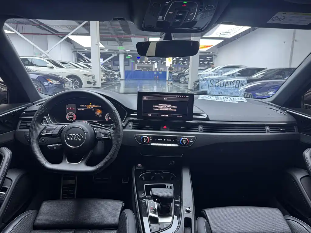 Audi A4L 2025 — фото 11