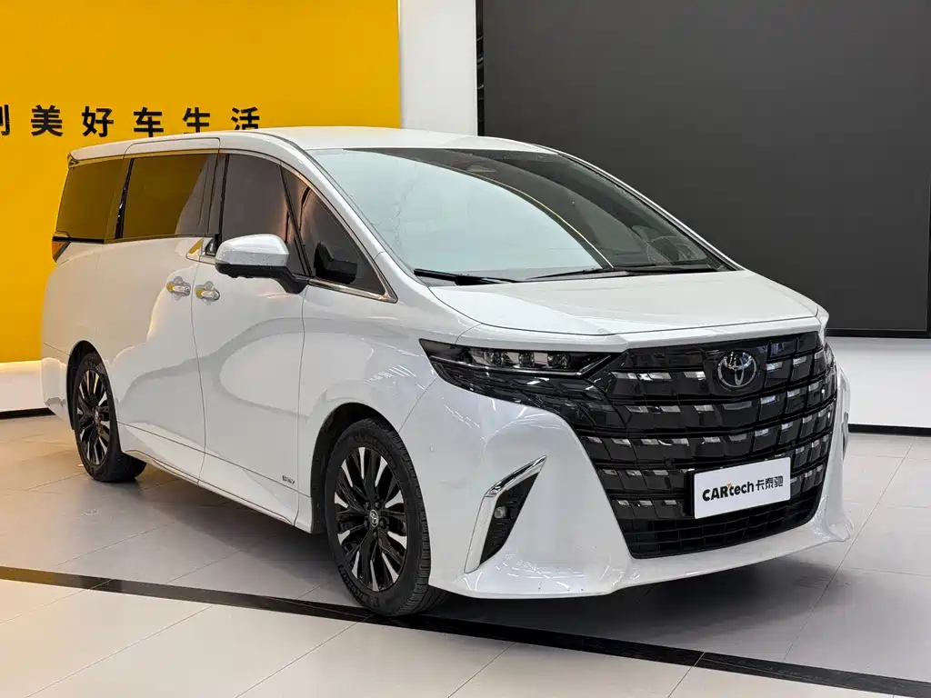 Toyota Alphard 2024 — фото 3