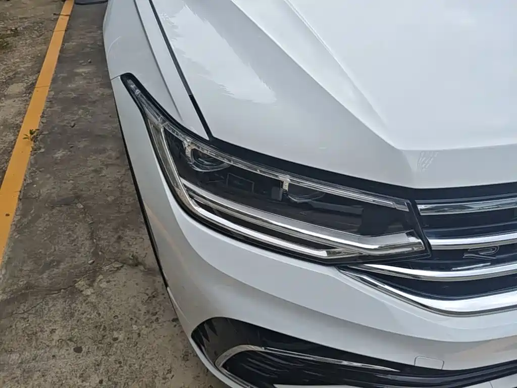 Volkswagen Tiguan L 2024 — фото 13