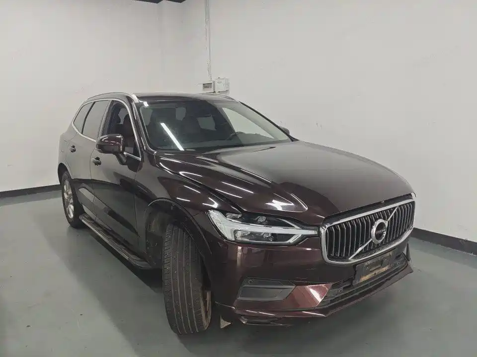 Volvo XC60 2019 — фото 3