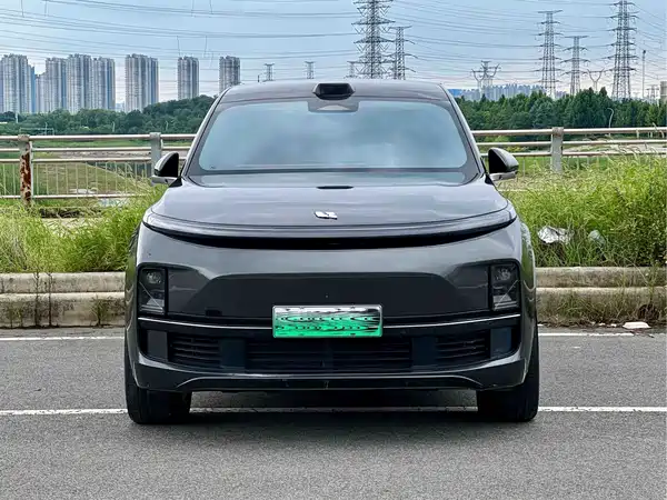 Li Auto L8 2023