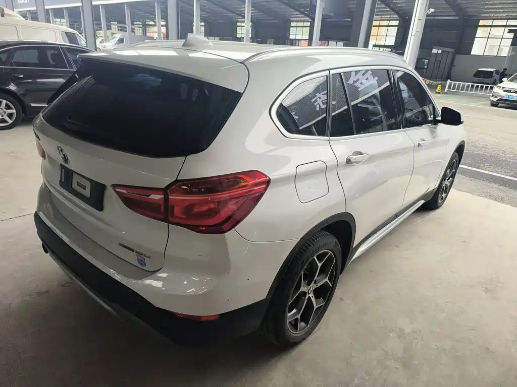 BMW X1 2018 — фото 5