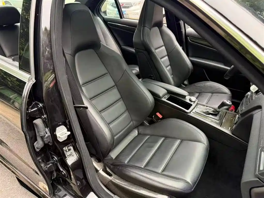 Mercedes-Benz C-Class AMG 2012 — фото 8