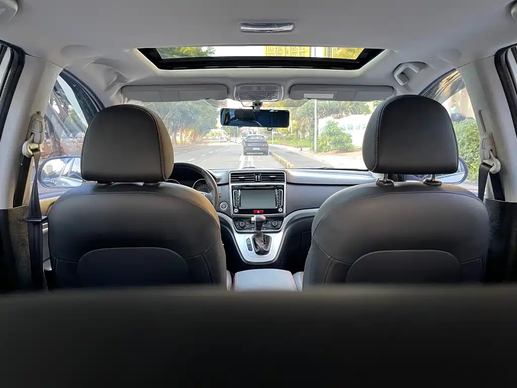 Haval M6 2019 — фото 14