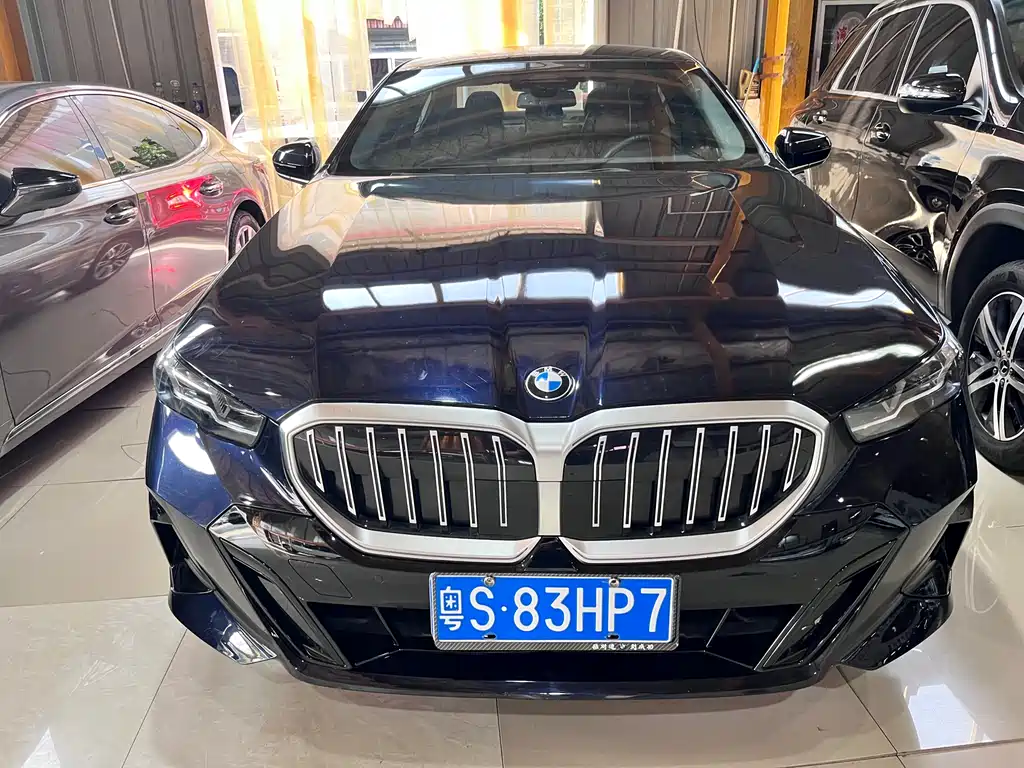 BMW 5 Series 2024