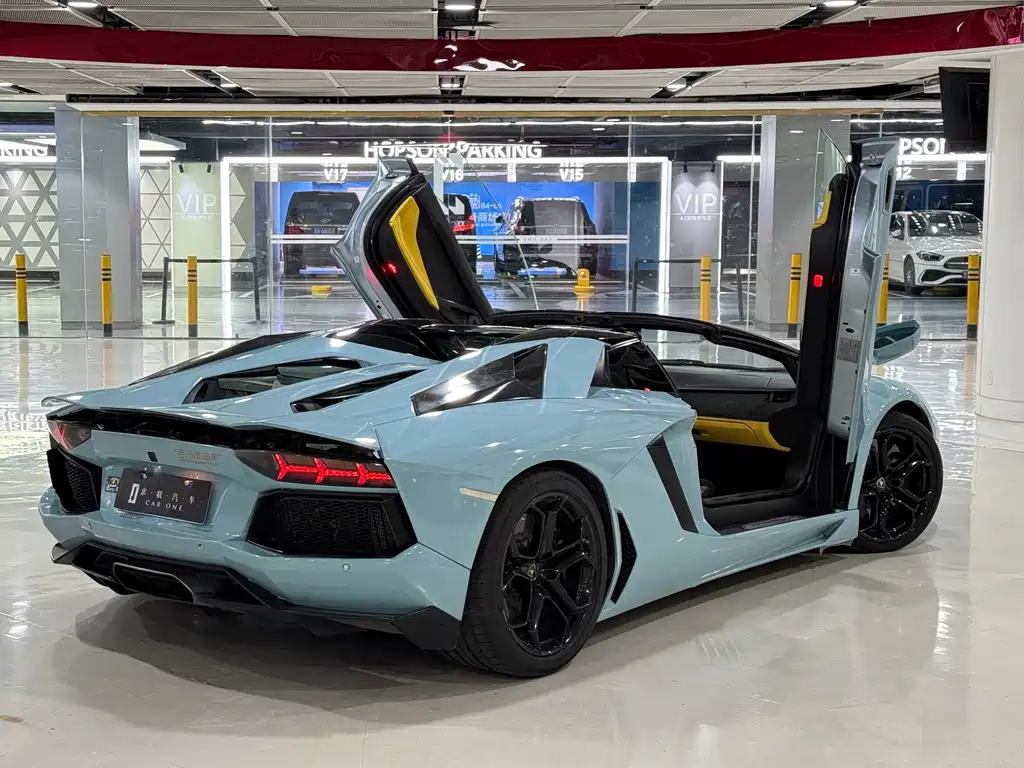 Lamborghini Aventador 2014 — фото 2
