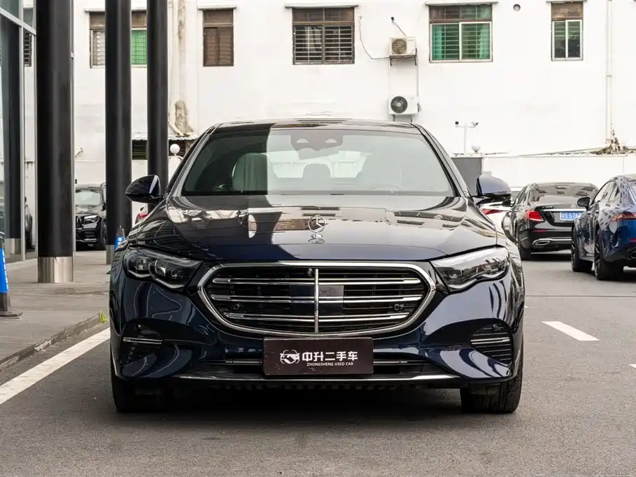 Mercedes-Benz E-Class 2023 — фото 3