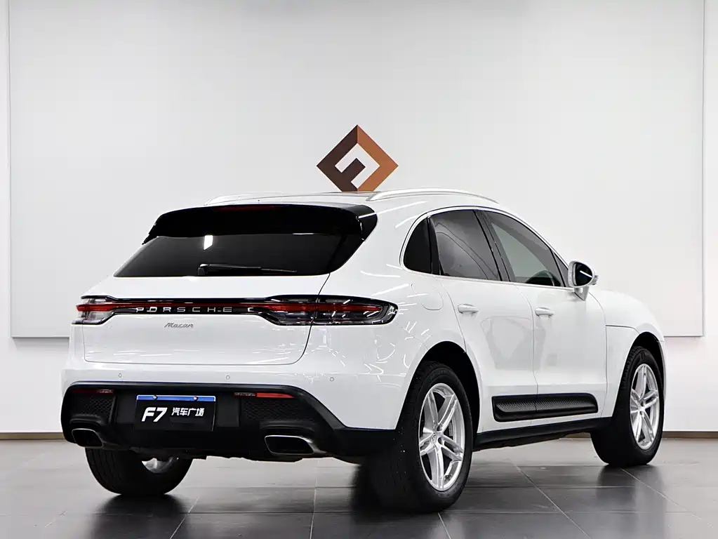 Porsche Macan 2022 — фото 6