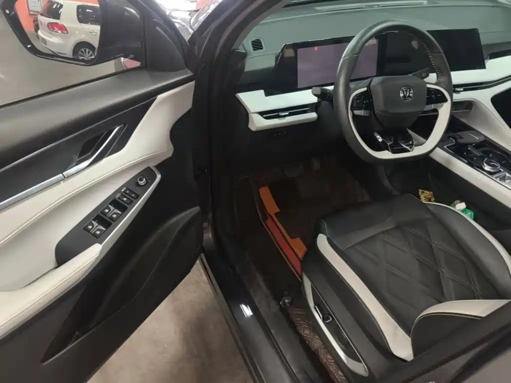 Changan CS75PLUS 2024 — фото 16