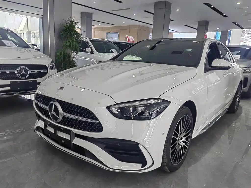 Mercedes-Benz C-Class 2023 — фото 1