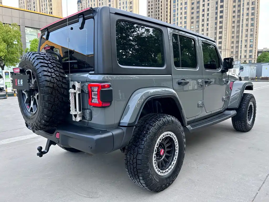 Jeep Wrangler 2022 — фото 8