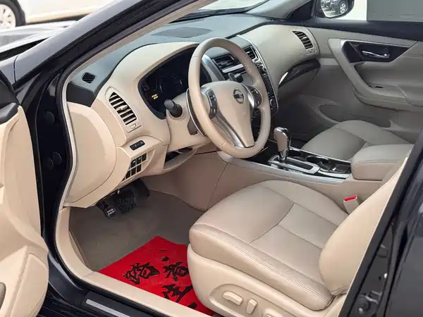 Nissan Teana 2013