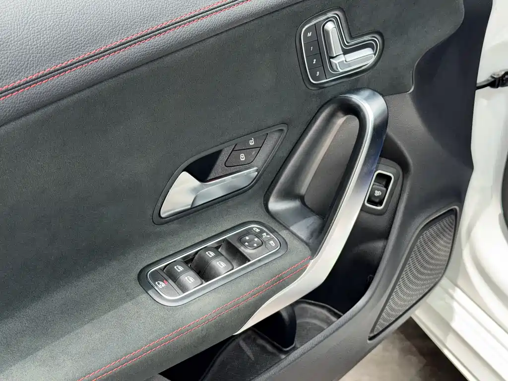 Mercedes-Benz CLA 2021 — фото 15